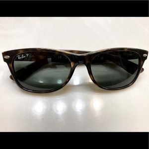 Ray-Ban 2132 Polarized New Wayfarer Sunglasses